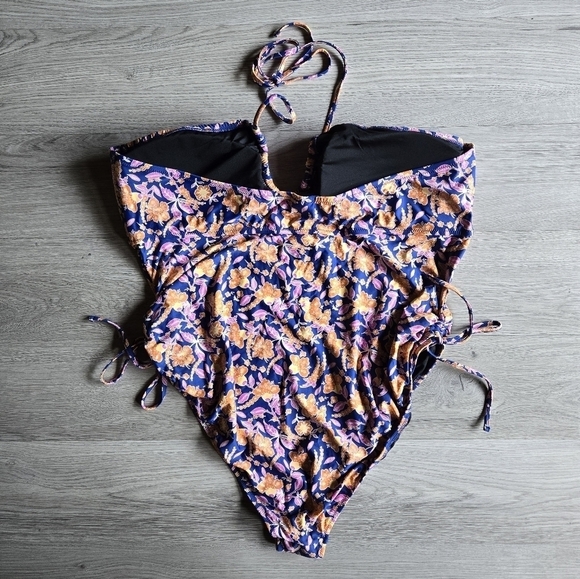 J Crew Plus Size 24 Floral One Piece Swimsuit Halter Cutout Tropical Print NWT - Picture 4 of 9